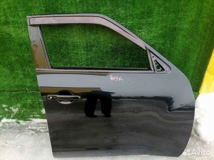 Дверь передняя правая Nissan Juke F15