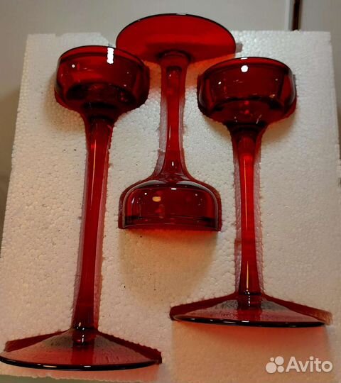 Стеклянные подсвечники