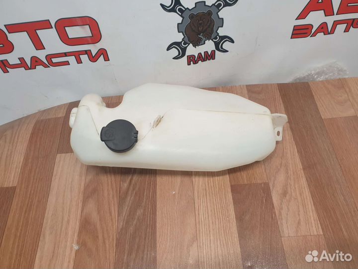 Бачок омывателя Renault Sandero 2