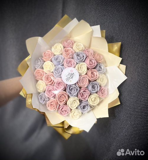 Букеты из шоколадных цветов