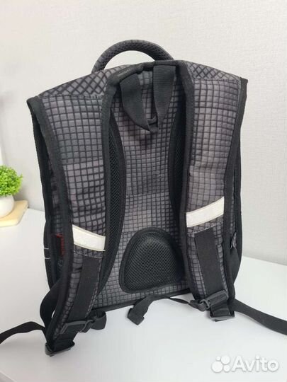 Продам школьный рюкзак