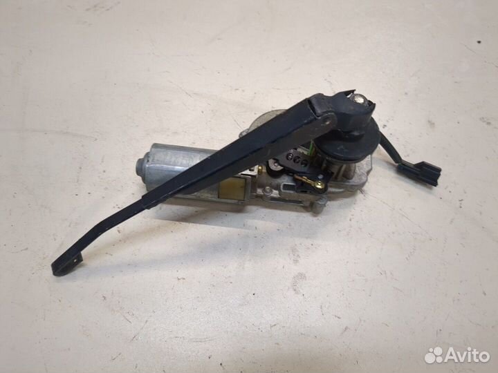 Двигатель стеклоочистителя задний Mitsubishi Space