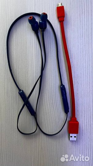 Jbl t110bt пушка Новый аккум