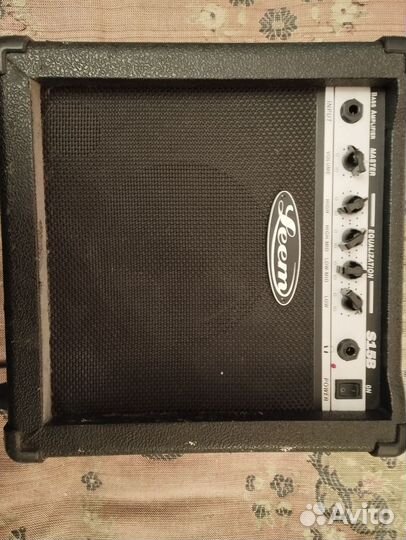 Гитарный комбоусилитель