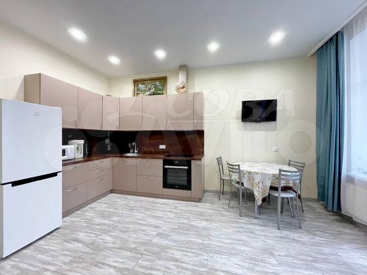 Квартира-студия, 40 м², 1/9 эт.