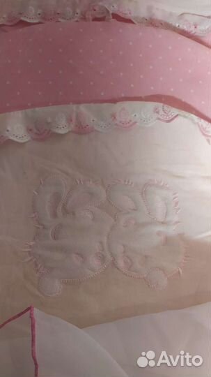 Бортики и балдахин в кроватку для девочки в дар