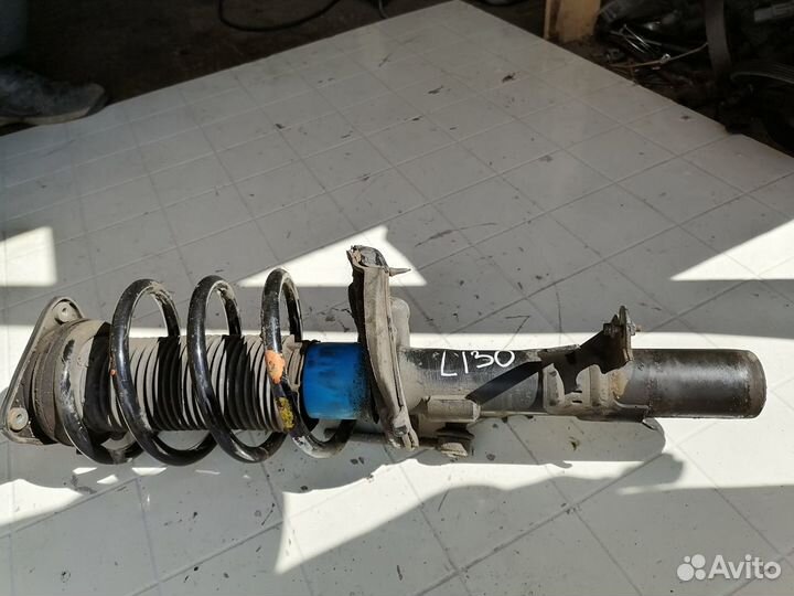 Амортизатор передний левый Ford Focus 3 2012