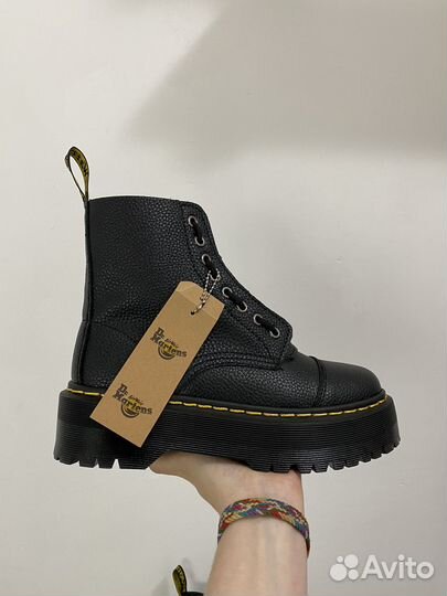 Новые ботинки Dr. Martens Sinclair