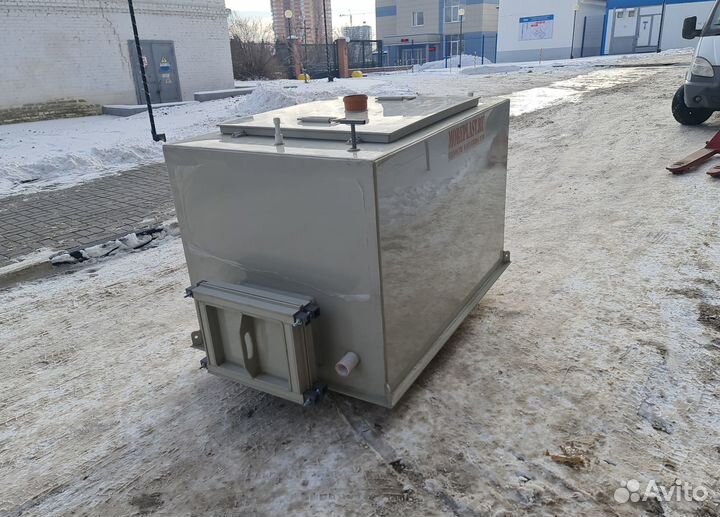 Утепленная емкость для перевозки рыбы