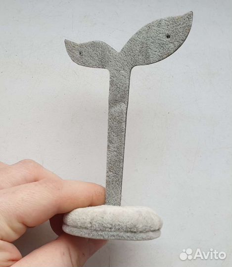 Подставка под серьги