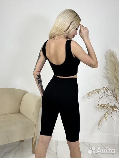 Костюм для фитнеса