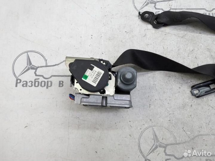 Ремень безопасности передний правый w211 E-class