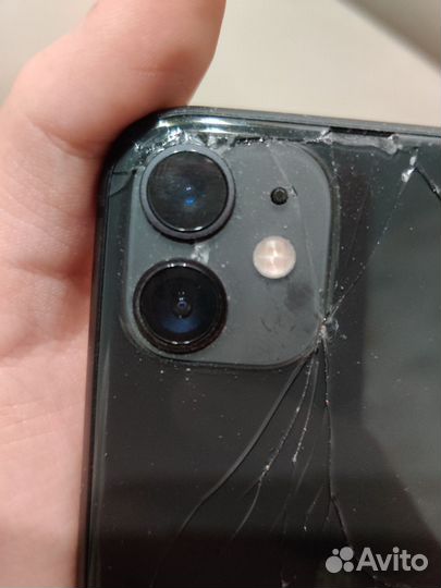 Телефон iPhone 11 128 gb