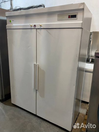 Холодильный шкаф