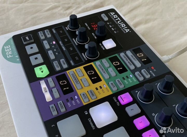 Arturia Beatstep Pro Black Edition