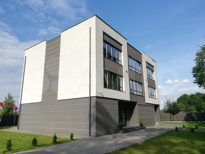 Таунхаус 160 м² на участке 12 сот.