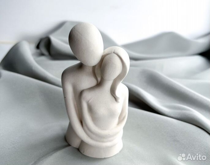 Статуэтка Влюблённые