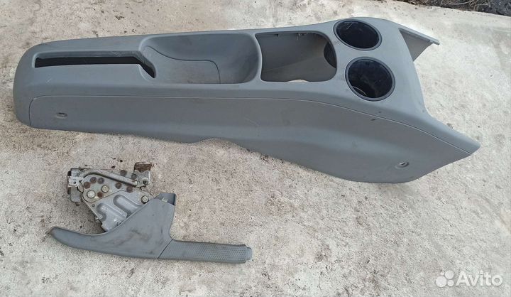 Пластик обшивка салона Mazda Demio DY