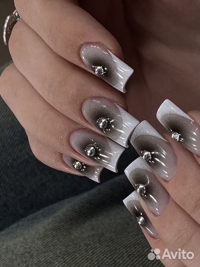 Маникюр, покрытие гель-лак, наращивание ногтей