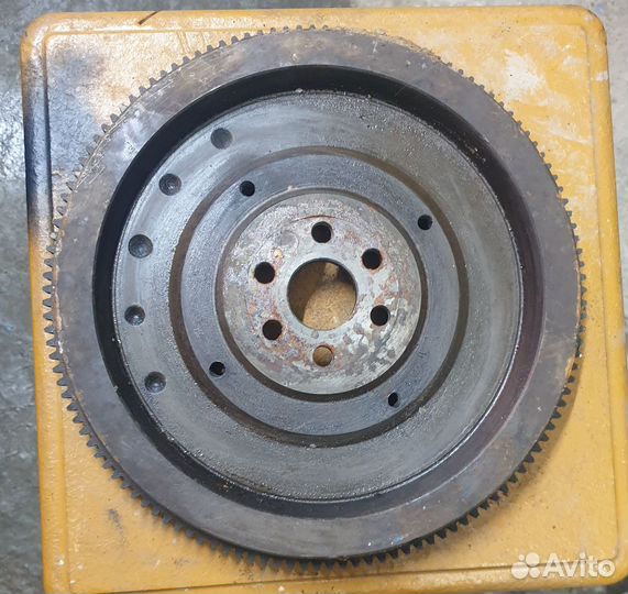 Маховик приора 16 кл