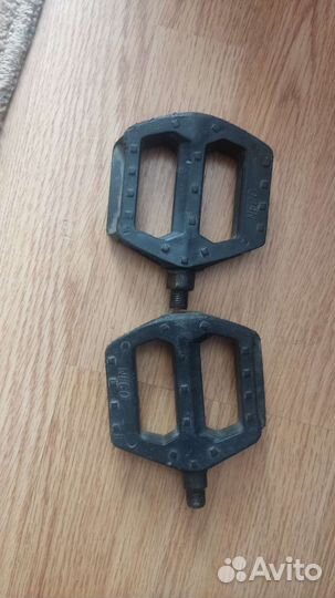 Цепь и педали на bmx