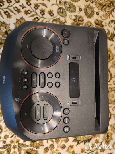 Музыкальная колонка lg on66 300W MP3 USB Bluetooth