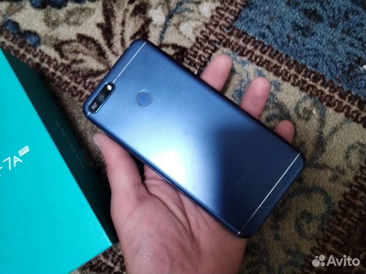 Телефон Honor 7a pro