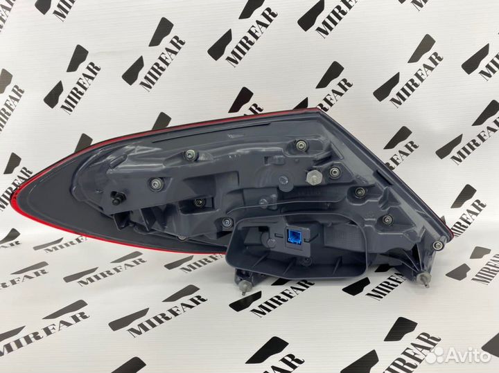 Задний правый фонарь Mercedes Benz E klasse w213