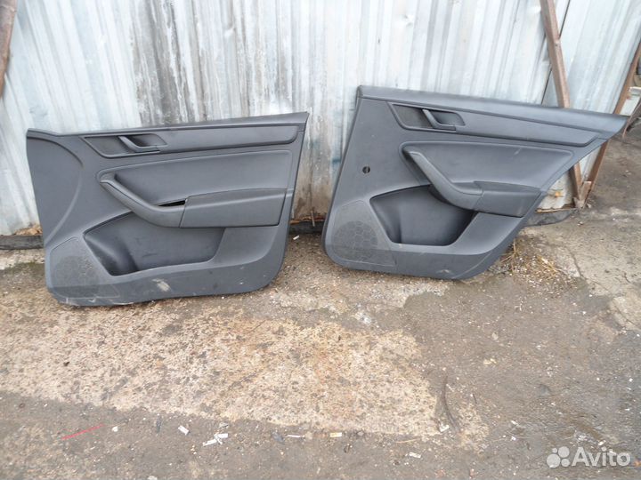 Обшивки дверей skoda rapid 2015 г.в. *