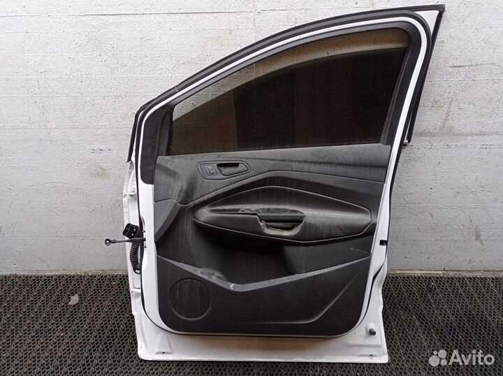 Дверь передняя правая Ford Escape