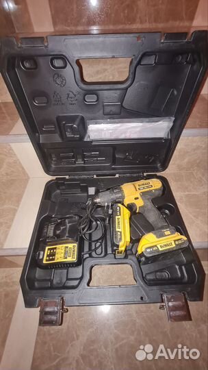 Аккумуляторная дрель шуруповерт DeWalt