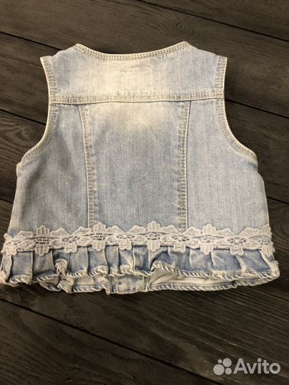 Джинсовая жилетка Mayoral на возраст 1-2 года