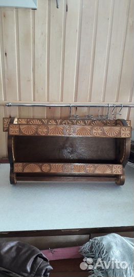 Полка ручной работы, липа, резная