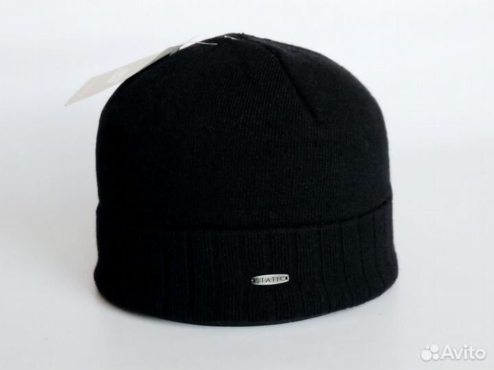 Вязаная шапка от 