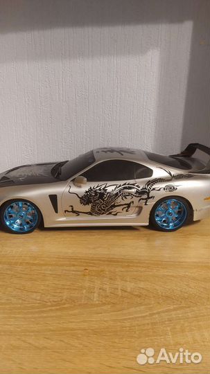 Машинка на радиоуправлении Toyota Supra MK4