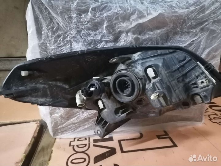 Фары на renault sandero 2009-2014