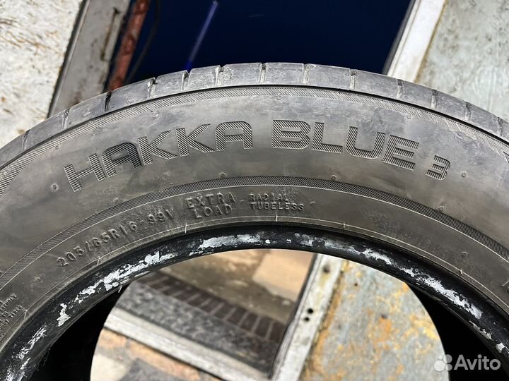 Nokian Tyres Hakka Blue 3 205/65 R16