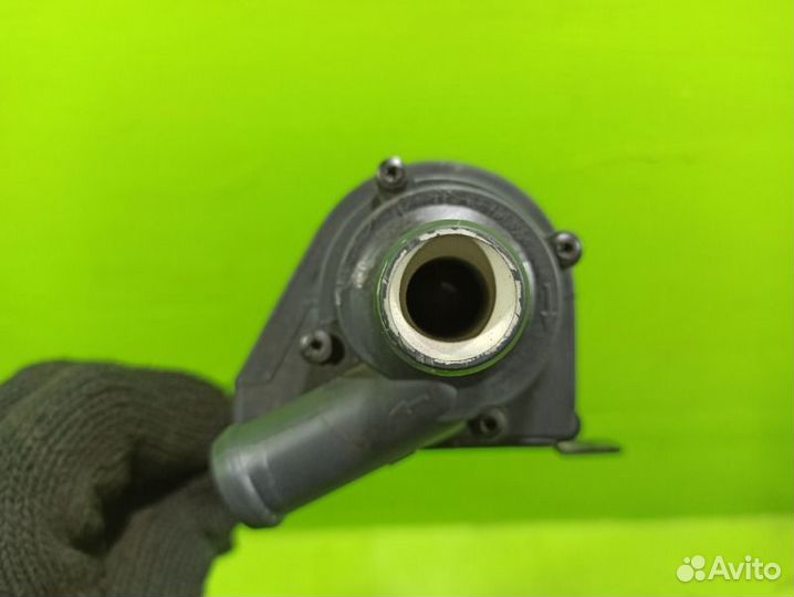 Дополнительная помпа Skoda Yeti CBZ 2008