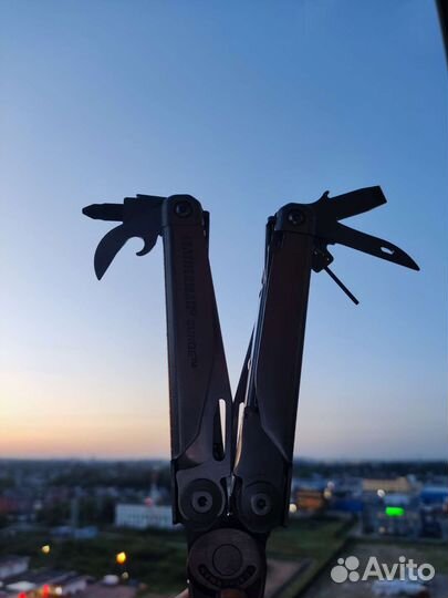 Мультитул leatherman surge