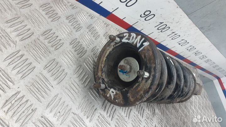 Стойка передняя Mitsubishi Pajero (2006–2011)