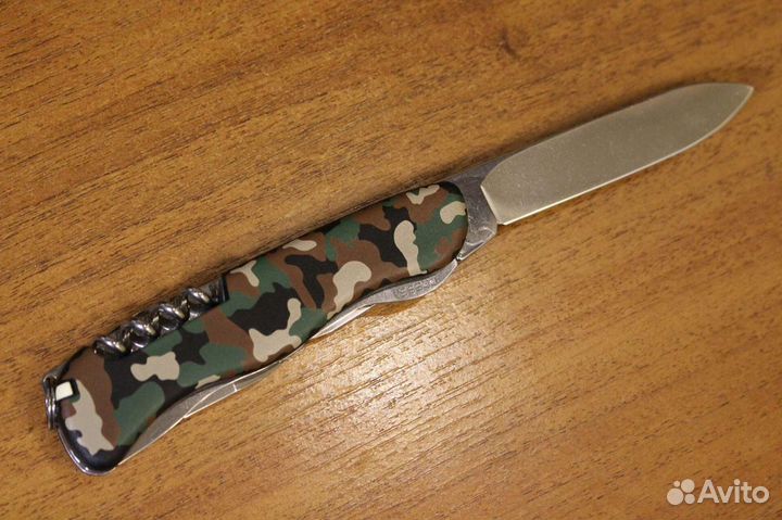 Victorinox Nomad Camouflage новый