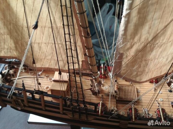 Модель парусного корабля