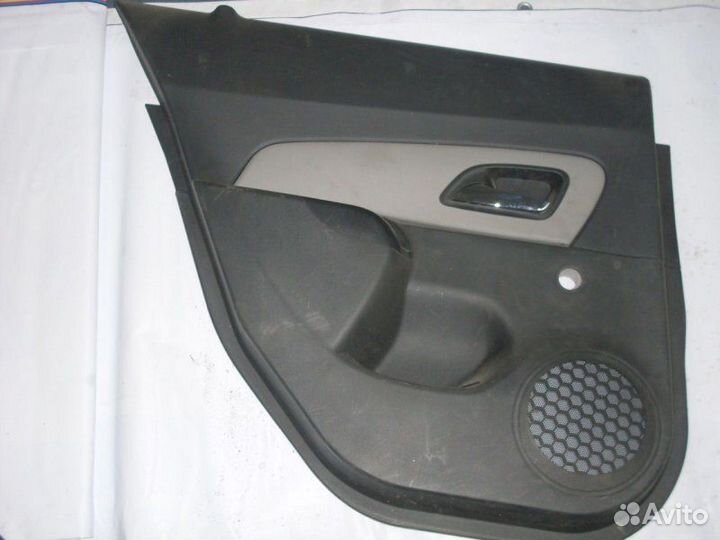 Обшивка двери задняя левая Chevrolet Cruze