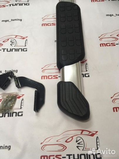 Пороги на Toyota Tundra Crew Max 2007+ гг