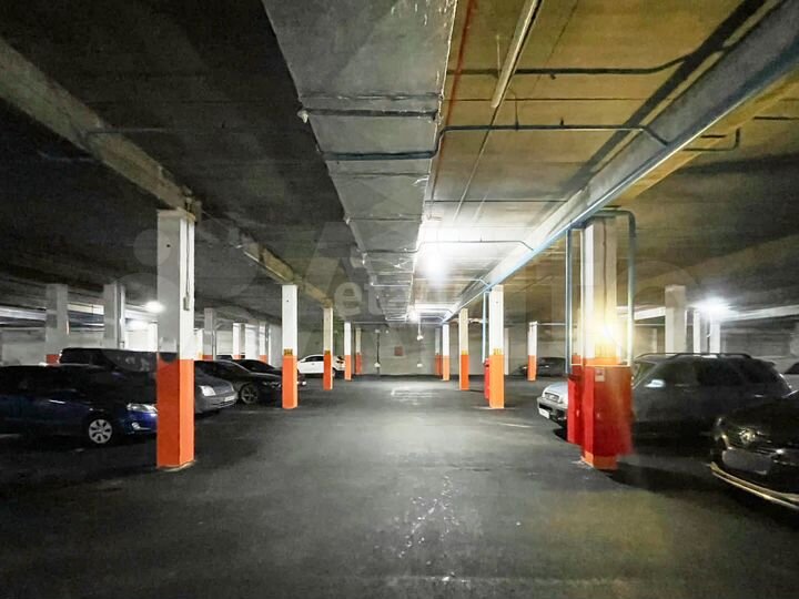 Машиноместо, 15 м²