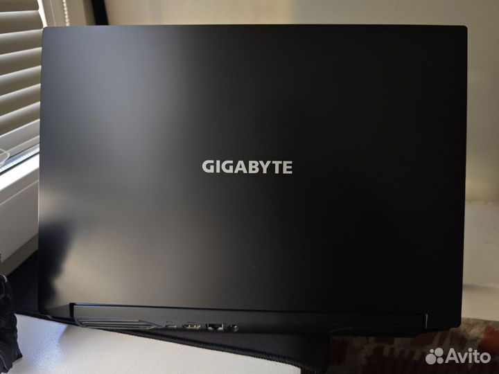 Gigabyte G5 / i5-11 / RTX 3050 / 15.6