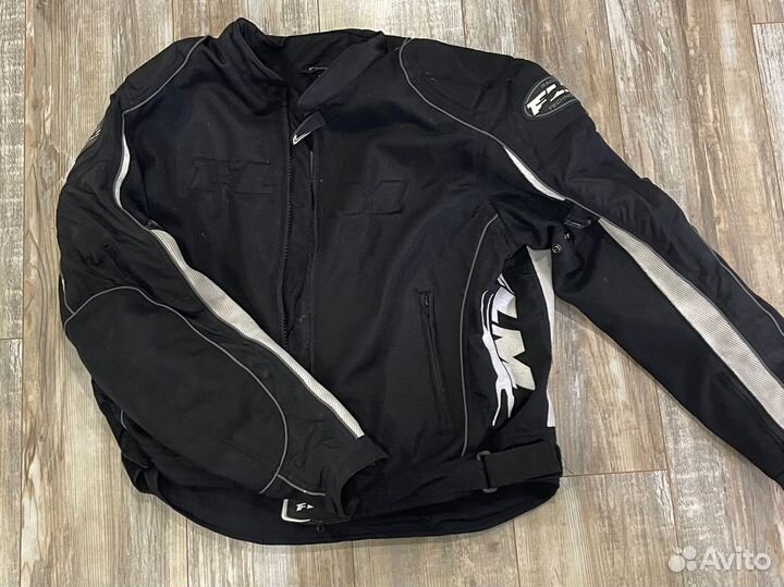 Мото куртка