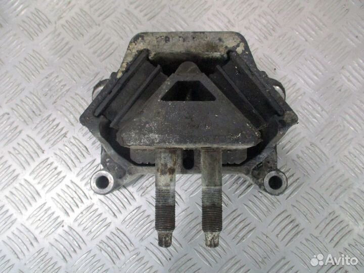 Подушка двс задняя MAN 81962100597