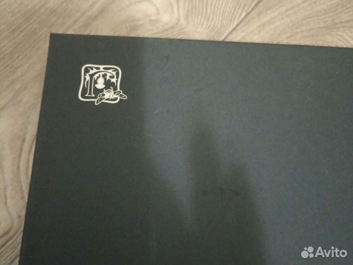 Коробка подарочная