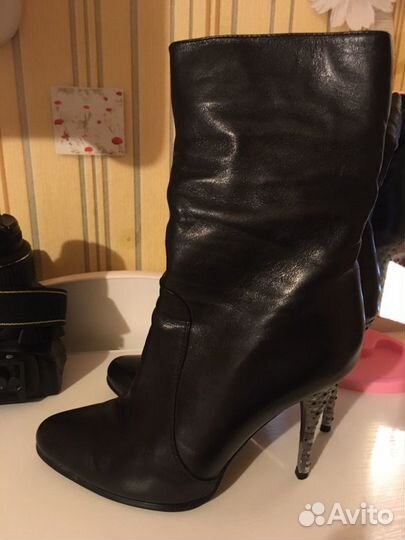 Кожаные сапожки